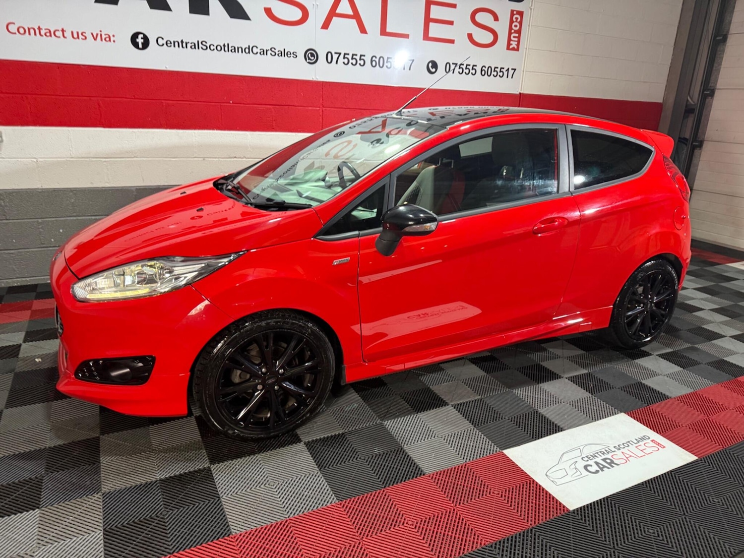 Used Ford Fiesta 2016 for sale - 76306384: Photo 2