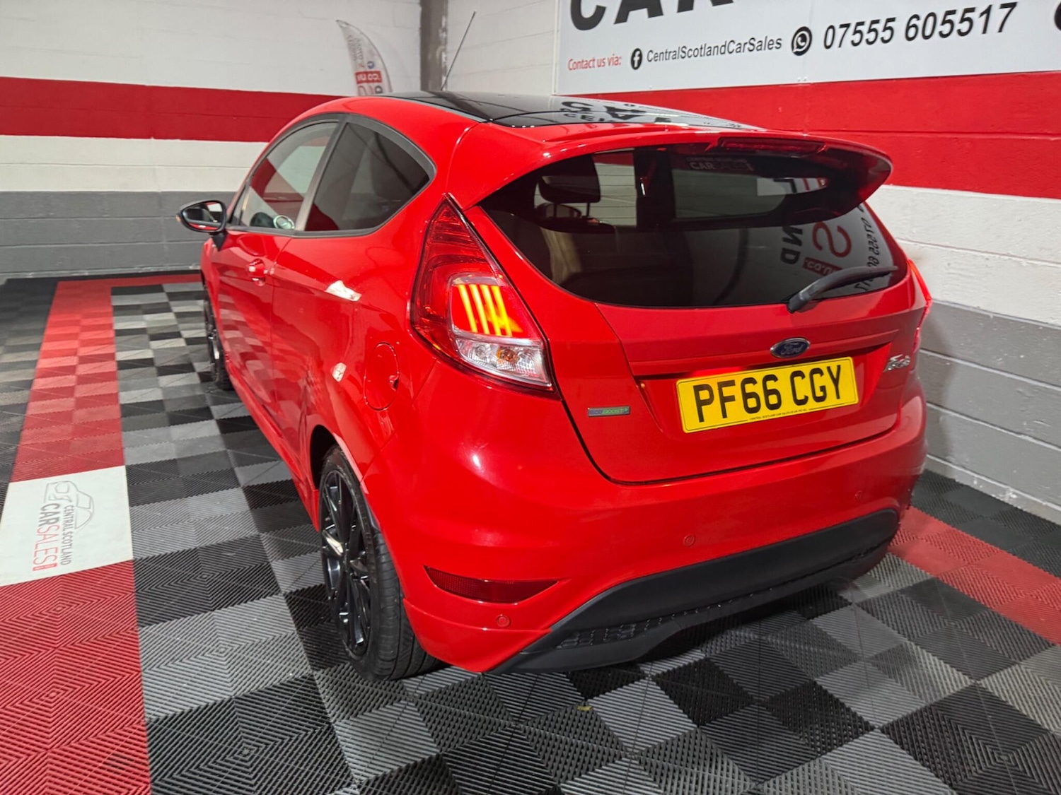 Used Ford Fiesta 2016 for sale - 76306384: Photo 3