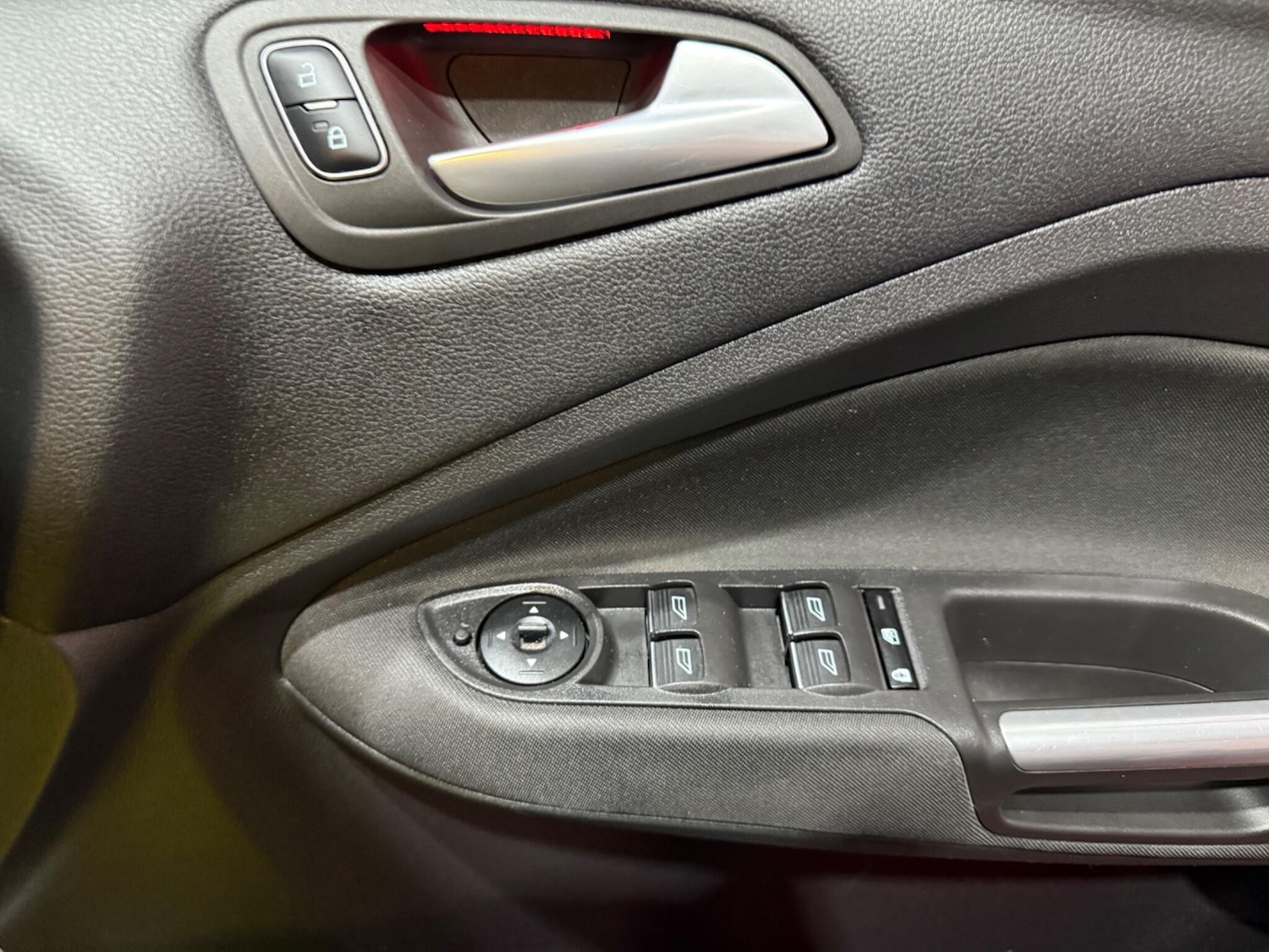 Used Ford C-Max 2017 for sale - 76990869: Photo 33