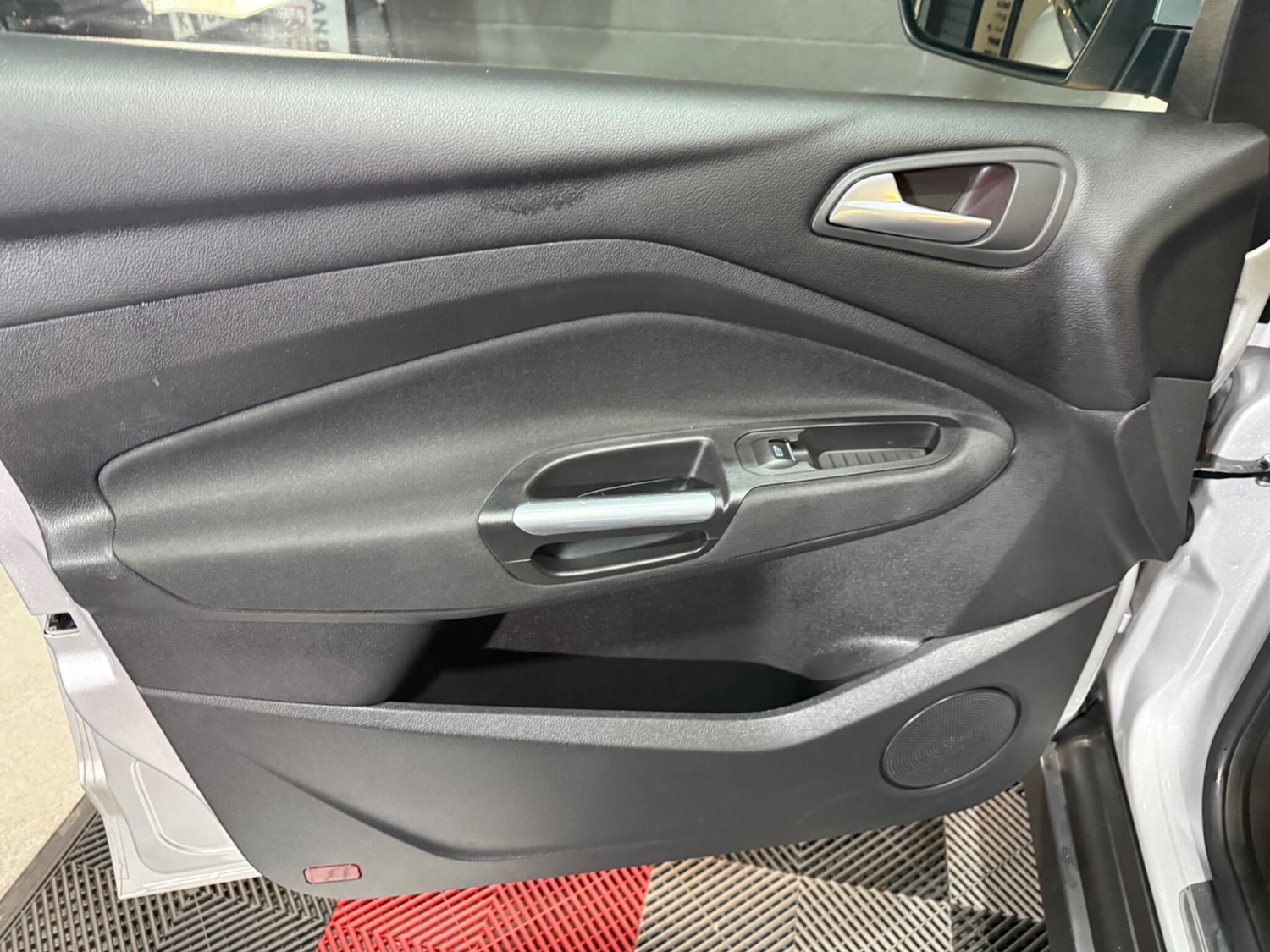 Used Ford C-Max 2017 for sale - 76990869: Photo 39