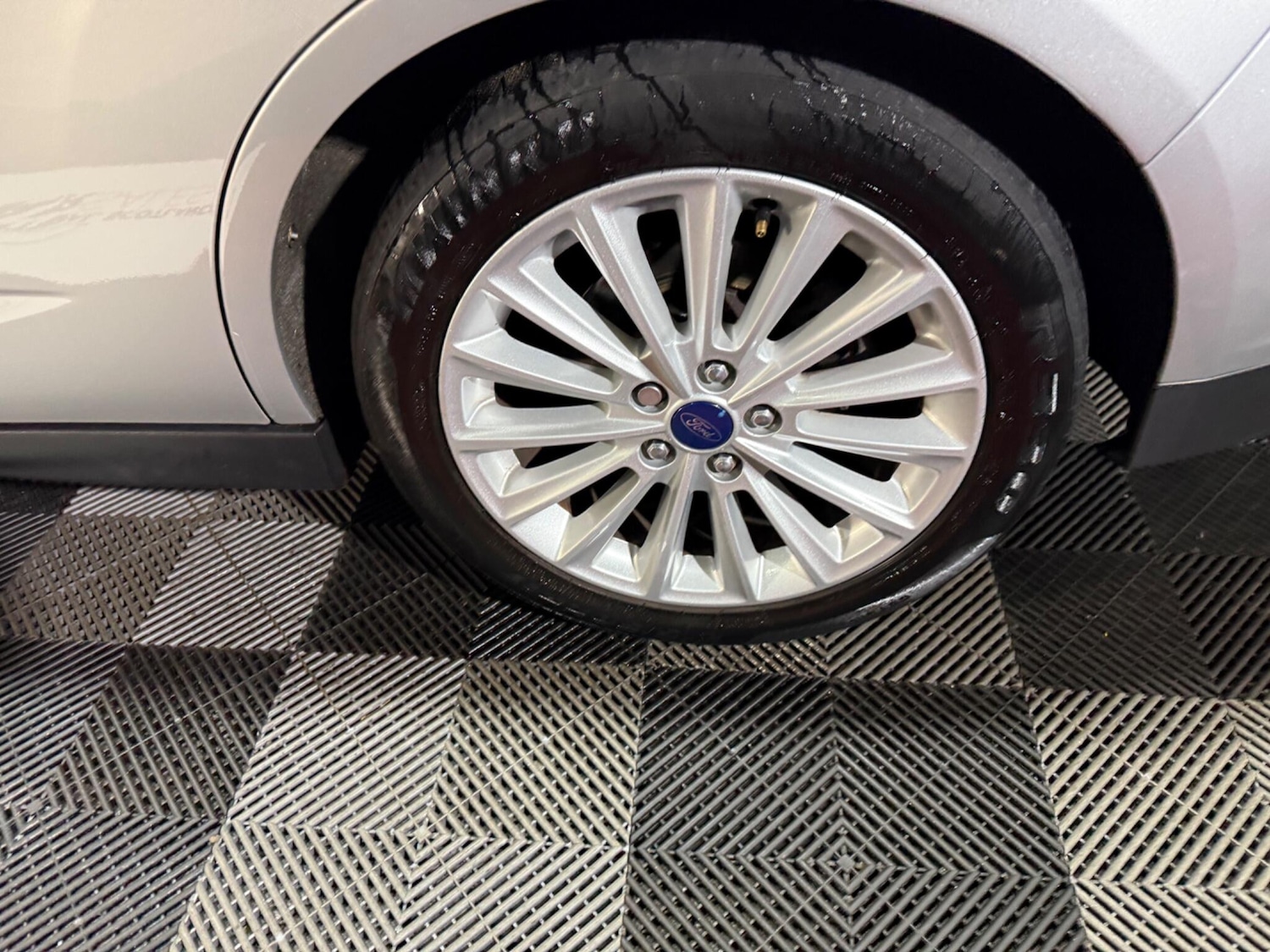 Used Ford C-Max 2017 for sale - 76990869: Photo 43