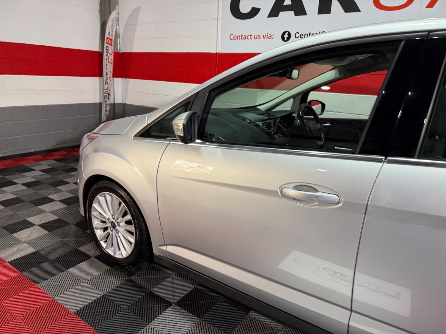 Used Ford C-Max 2017 for sale - 76990869: Photo 65