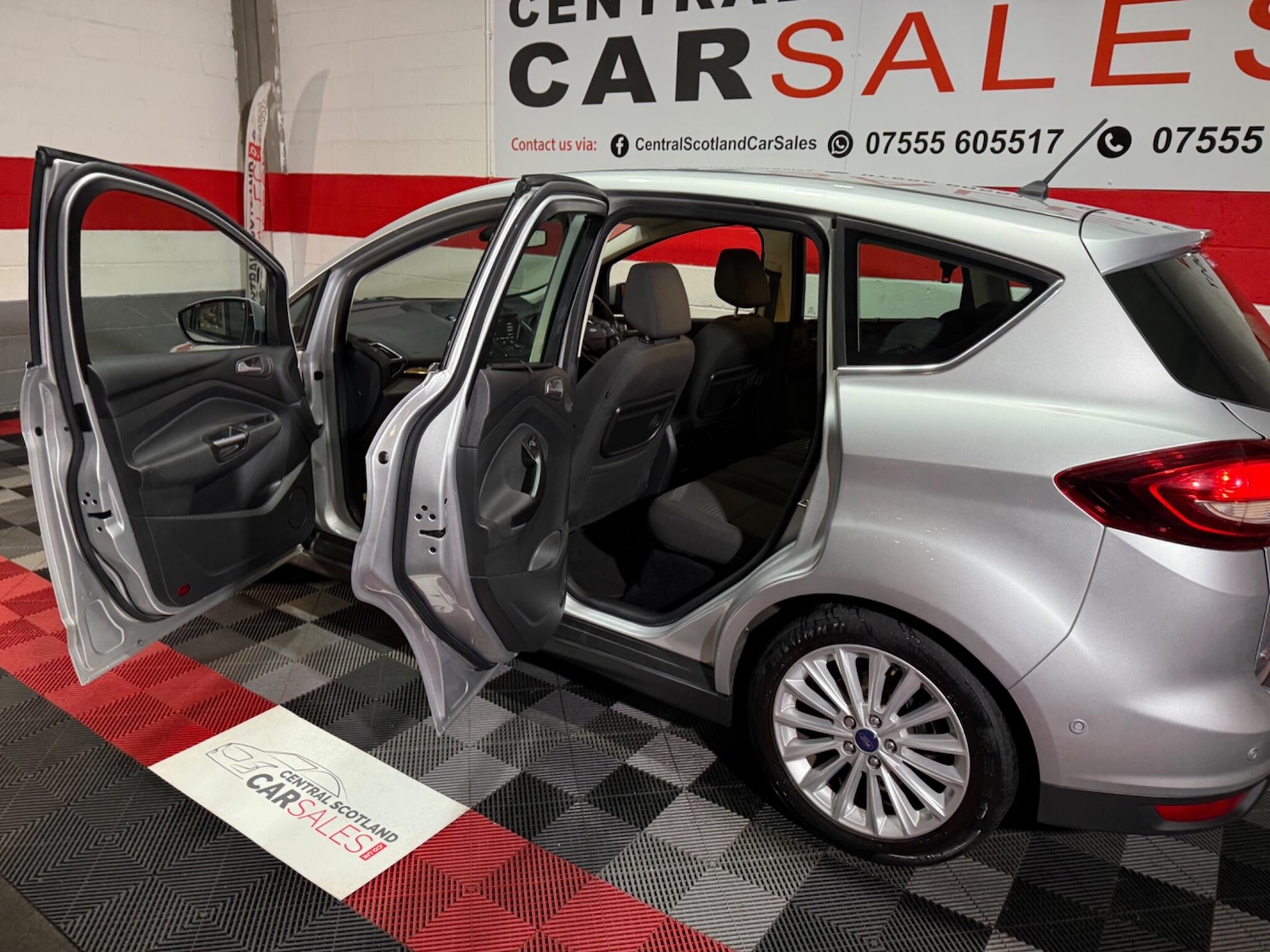 Used Ford C-Max 2017 for sale - 76990869: Photo 67