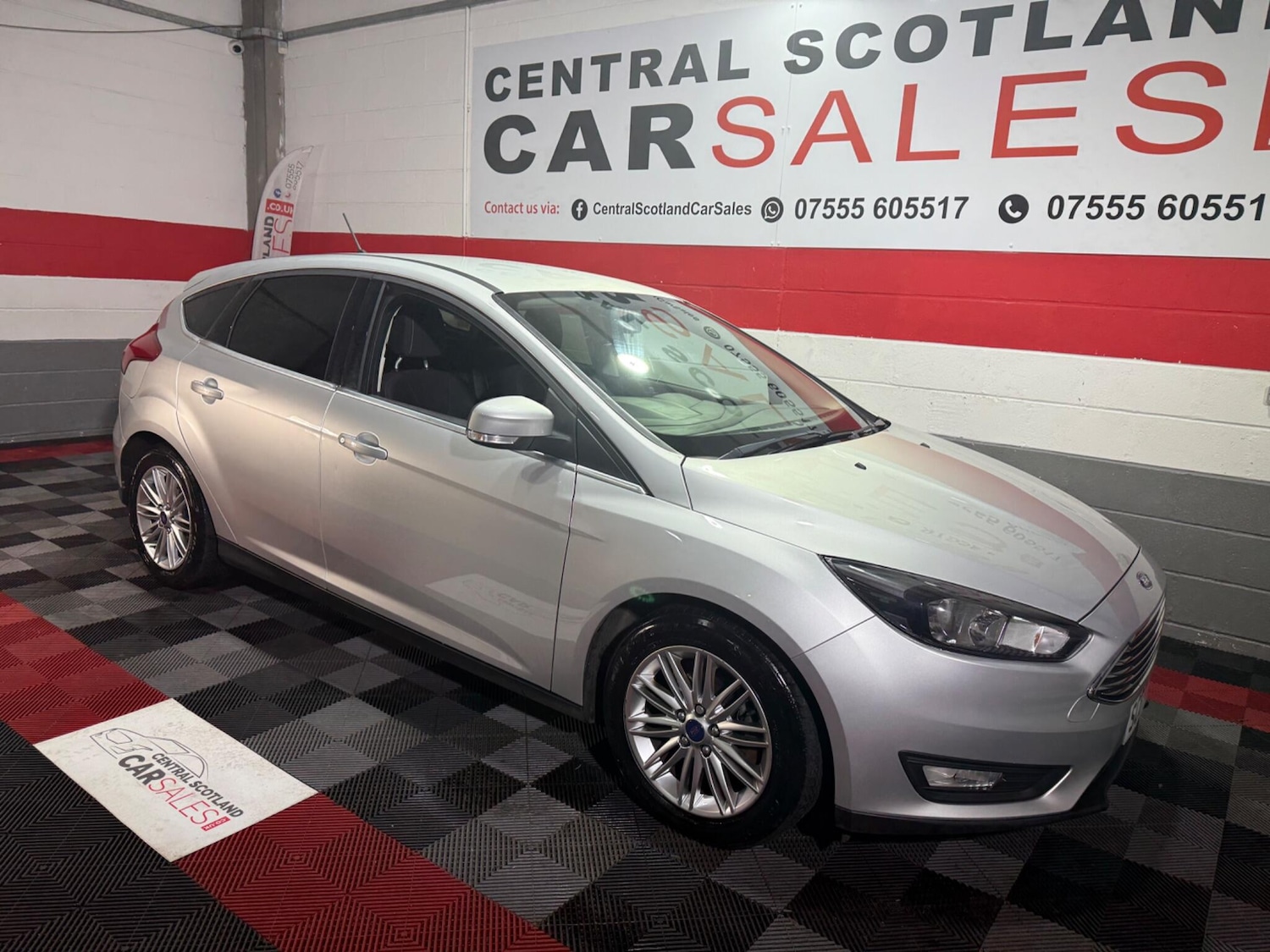 Used Ford Focus 2017 for sale - 76688519: Photo 1