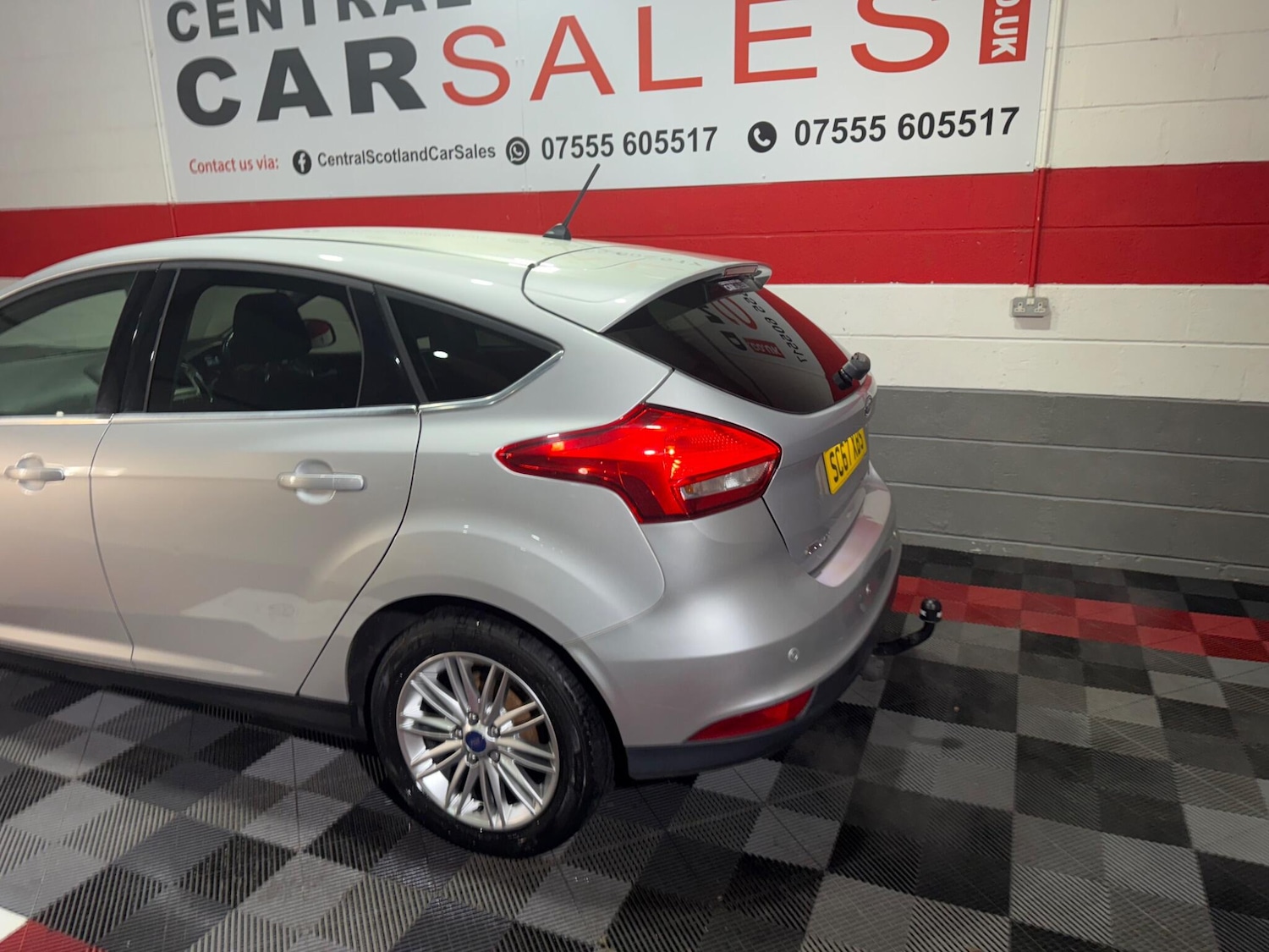 Used Ford Focus 2017 for sale - 76688519: Photo 11