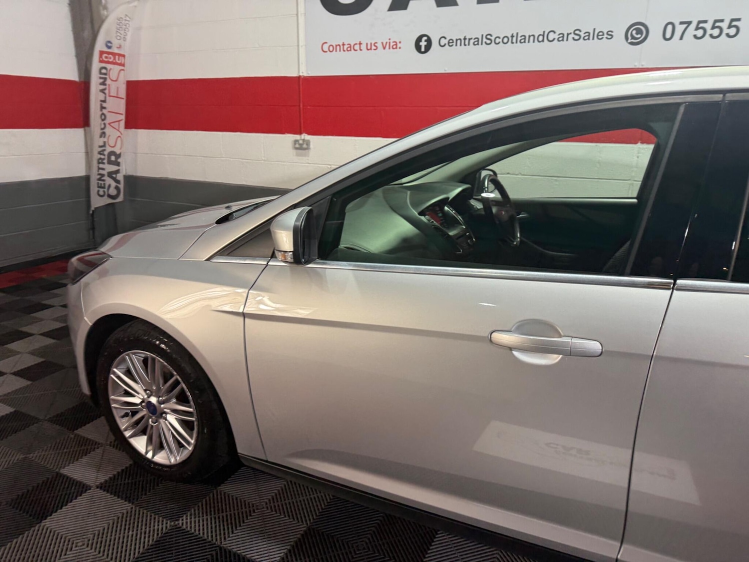 Used Ford Focus 2017 for sale - 76688519: Photo 13