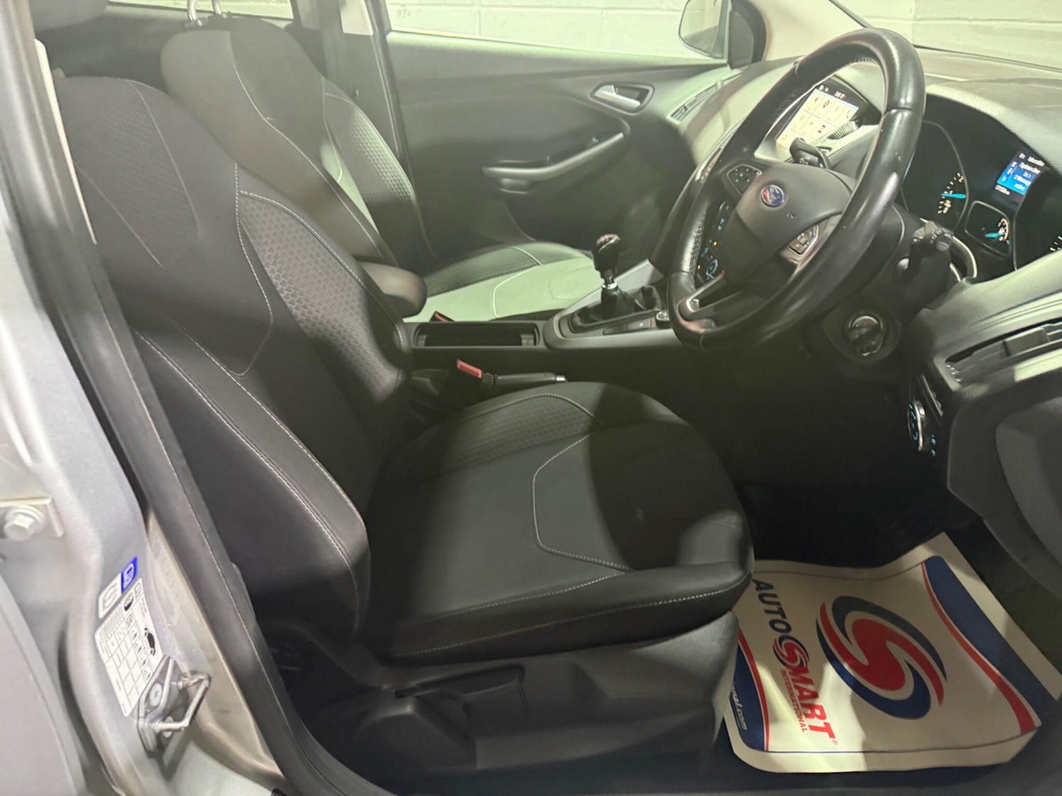 Used Ford Focus 2017 for sale - 76688519: Photo 23