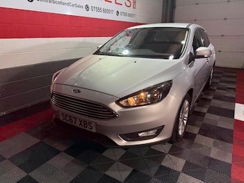 Used Ford Focus 2017 for sale - 76688519: Photo