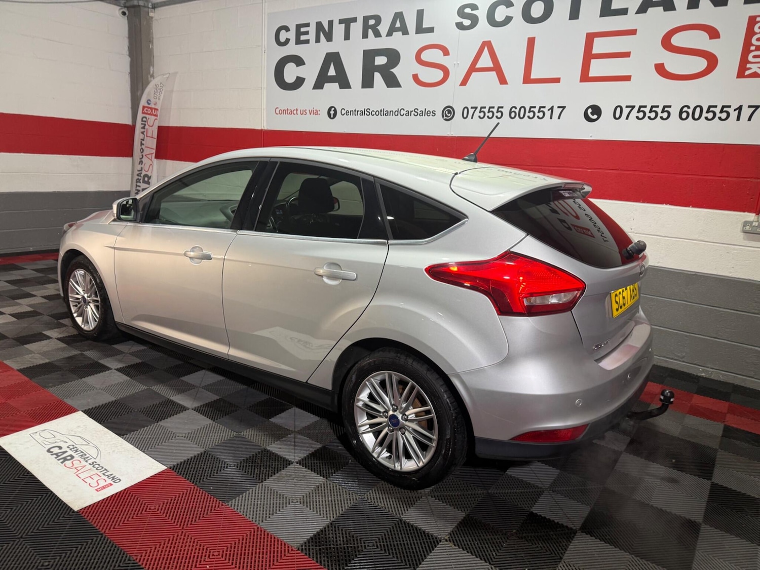 Used Ford Focus 2017 for sale - 76688519: Photo 3