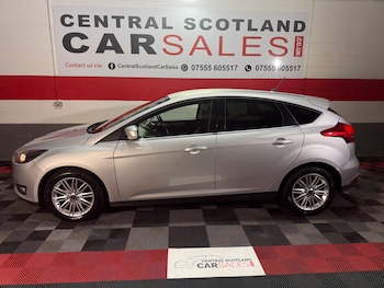 Used Ford Focus 2017 for sale - 76688519: Photo