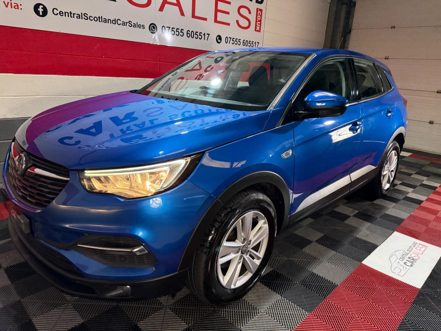 Used Vauxhall Grandland X 2019 for sale - 78170873: Photo 2