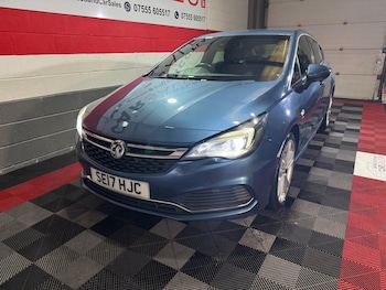 Used Vauxhall Astra 2017 for sale - 76314985: Photo 2