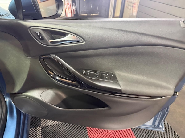 Used Vauxhall Astra 2017 for sale - 76314985: Photo 36