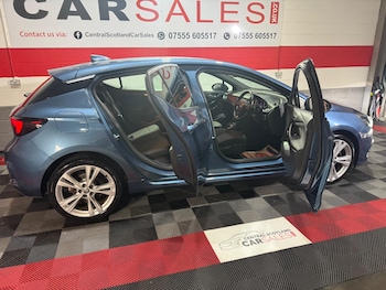 Used Vauxhall Astra 2017 for sale - 76314985: Photo 4