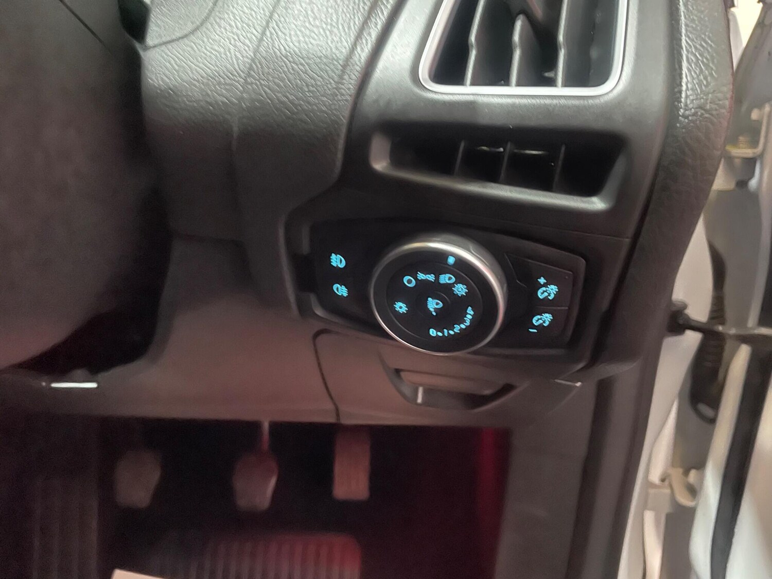 Used Ford Focus for sale - 77598408: Photo 34