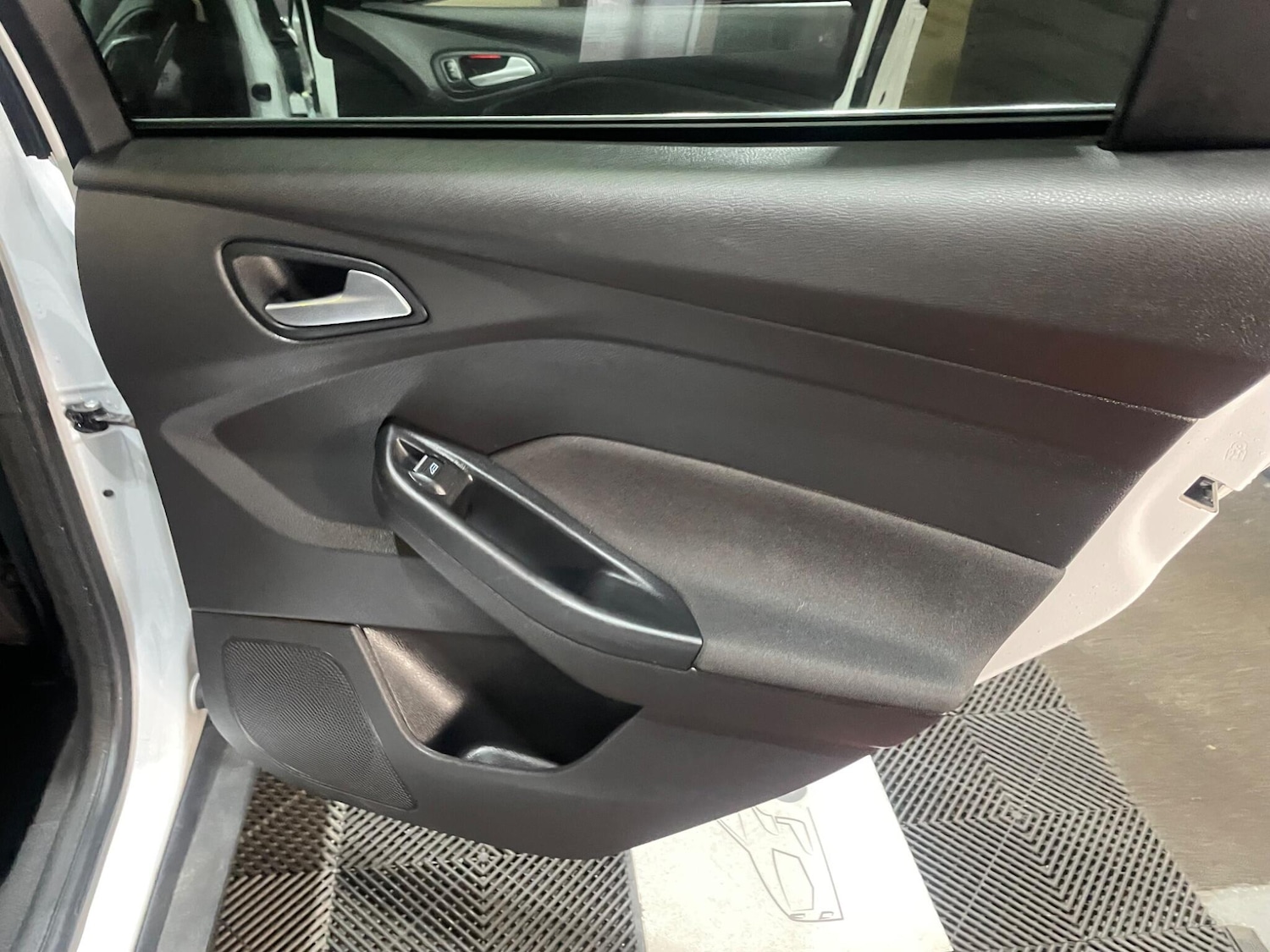 Used Ford Focus for sale - 77598408: Photo 35