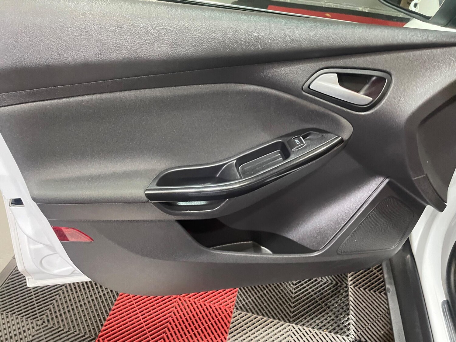 Used Ford Focus for sale - 77598408: Photo 38