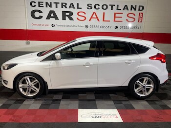 Used Ford Focus 2017 for sale - 77598408: Photo