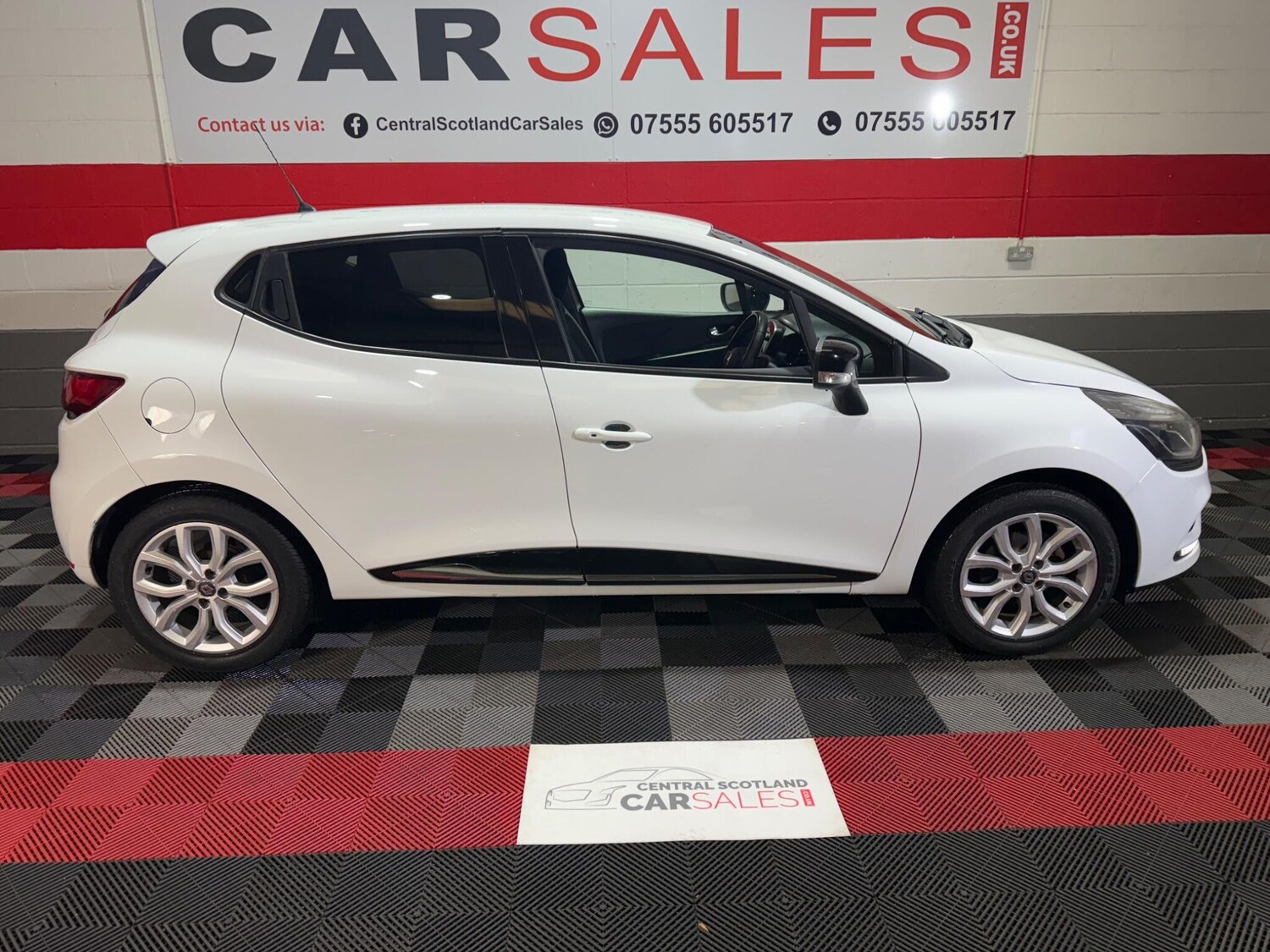 Used Renault Clio 2017 for sale - 76765228: Photo 14