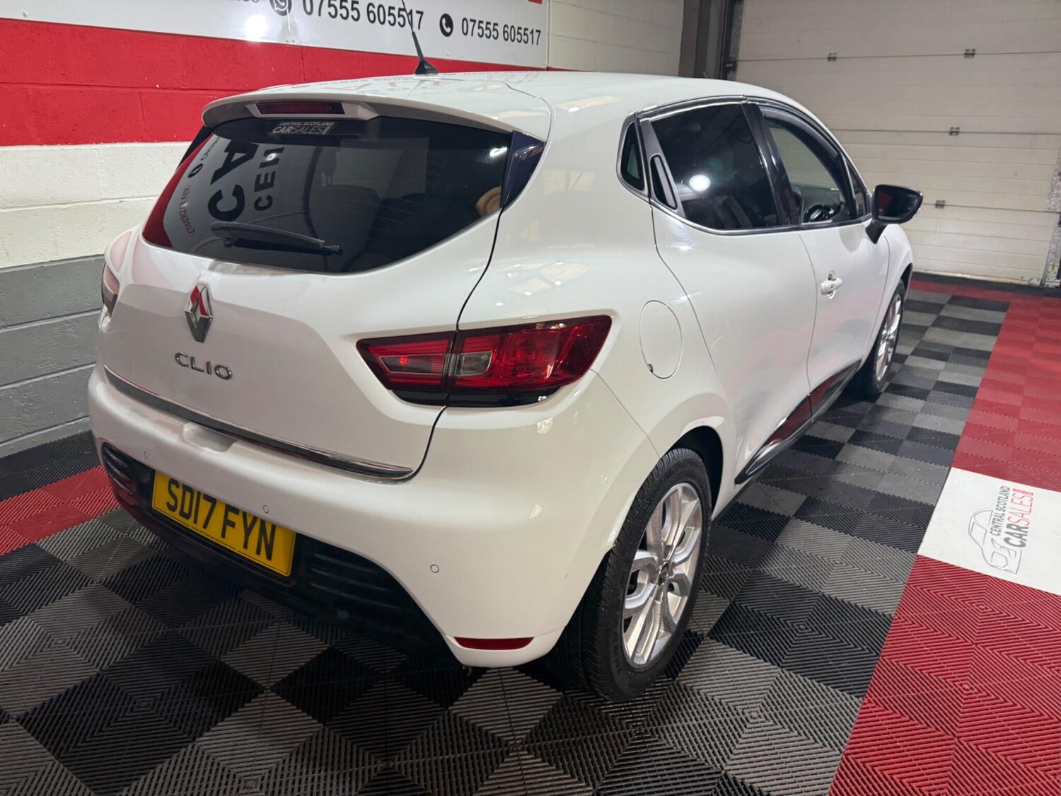 Used Renault Clio 2017 for sale - 76765228: Photo 19