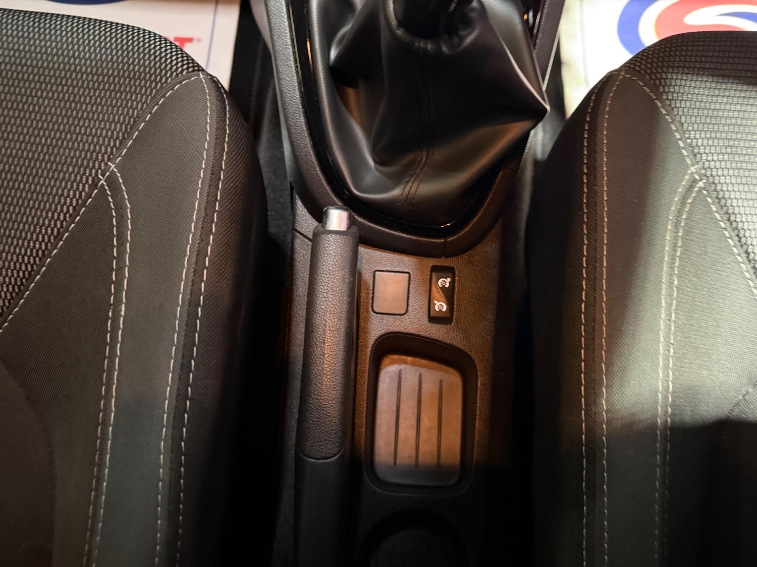 Used Renault Clio 2017 for sale - 76765228: Photo 23