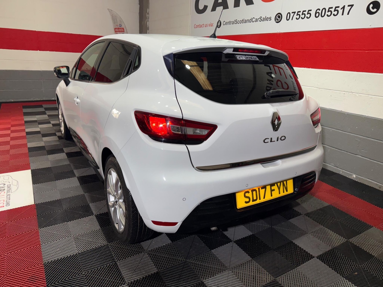 Used Renault Clio 2017 for sale - 76765228: Photo 3