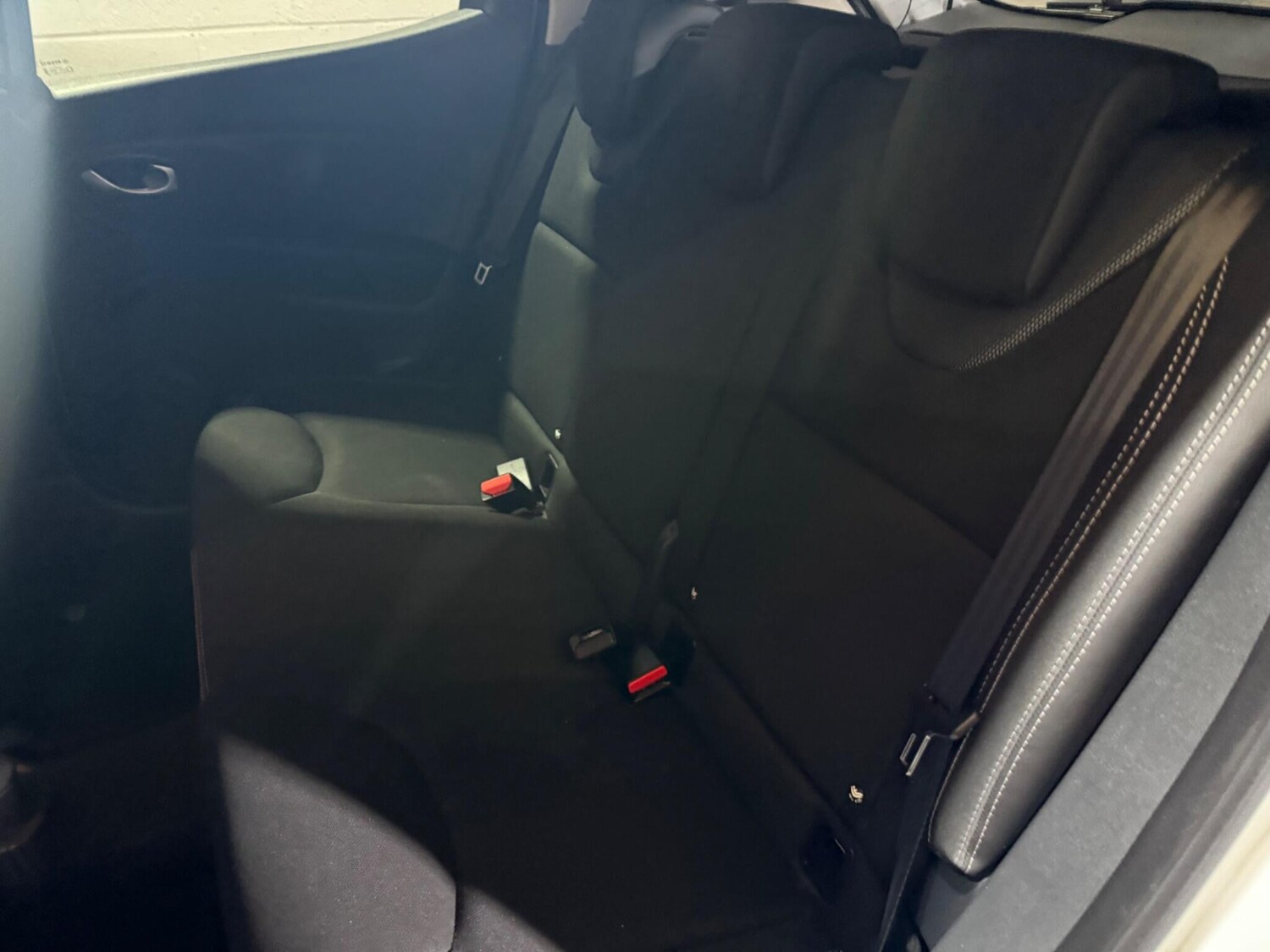 Used Renault Clio 2017 for sale - 76765228: Photo 32