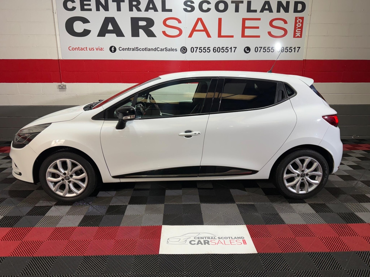 Used Renault Clio 2017 for sale - 76765228: Photo 4