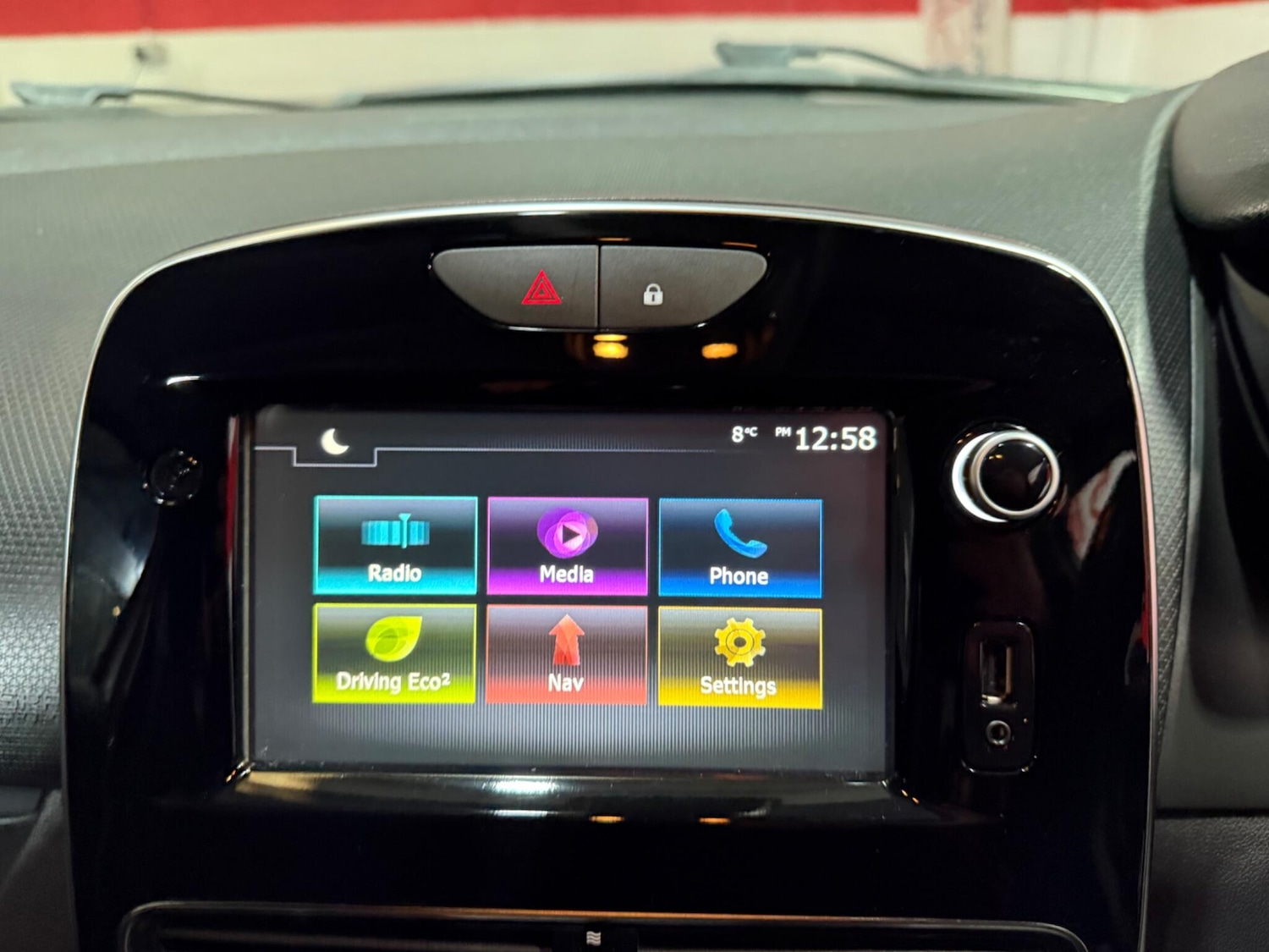 Used Renault Clio 2017 for sale - 76765228: Photo 47