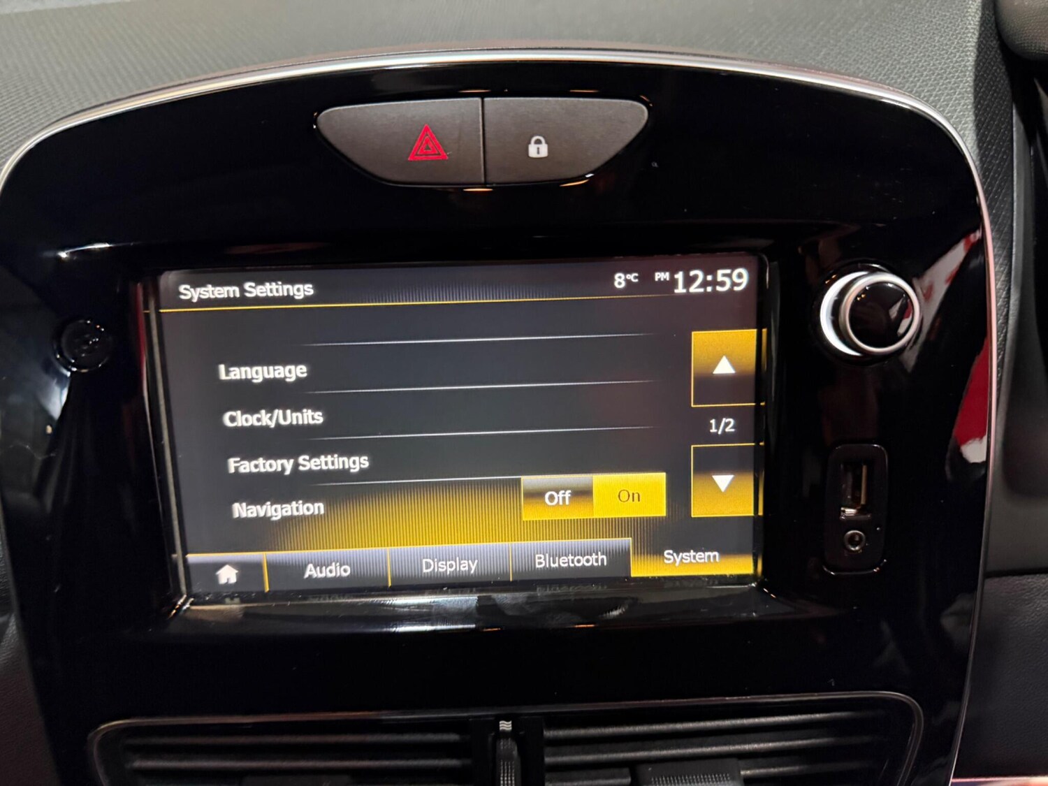 Used Renault Clio 2017 for sale - 76765228: Photo 54