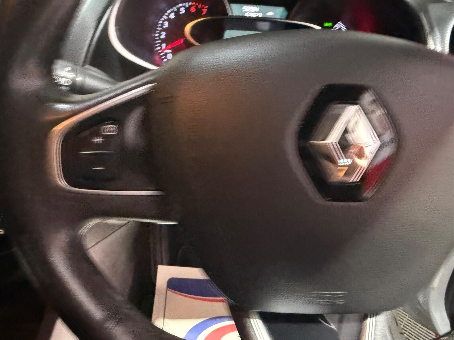 Used Renault Clio 2017 for sale - 76765228: Photo 66