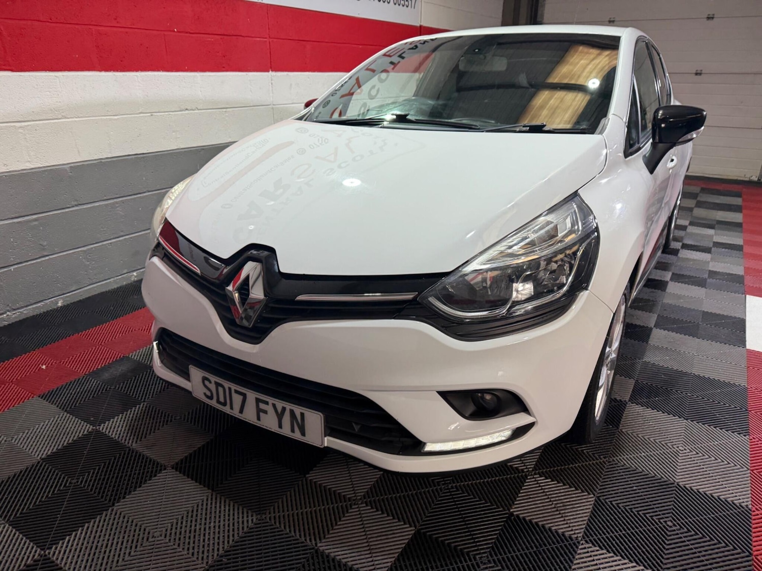 Used Renault Clio 2017 for sale - 76765228: Photo 7