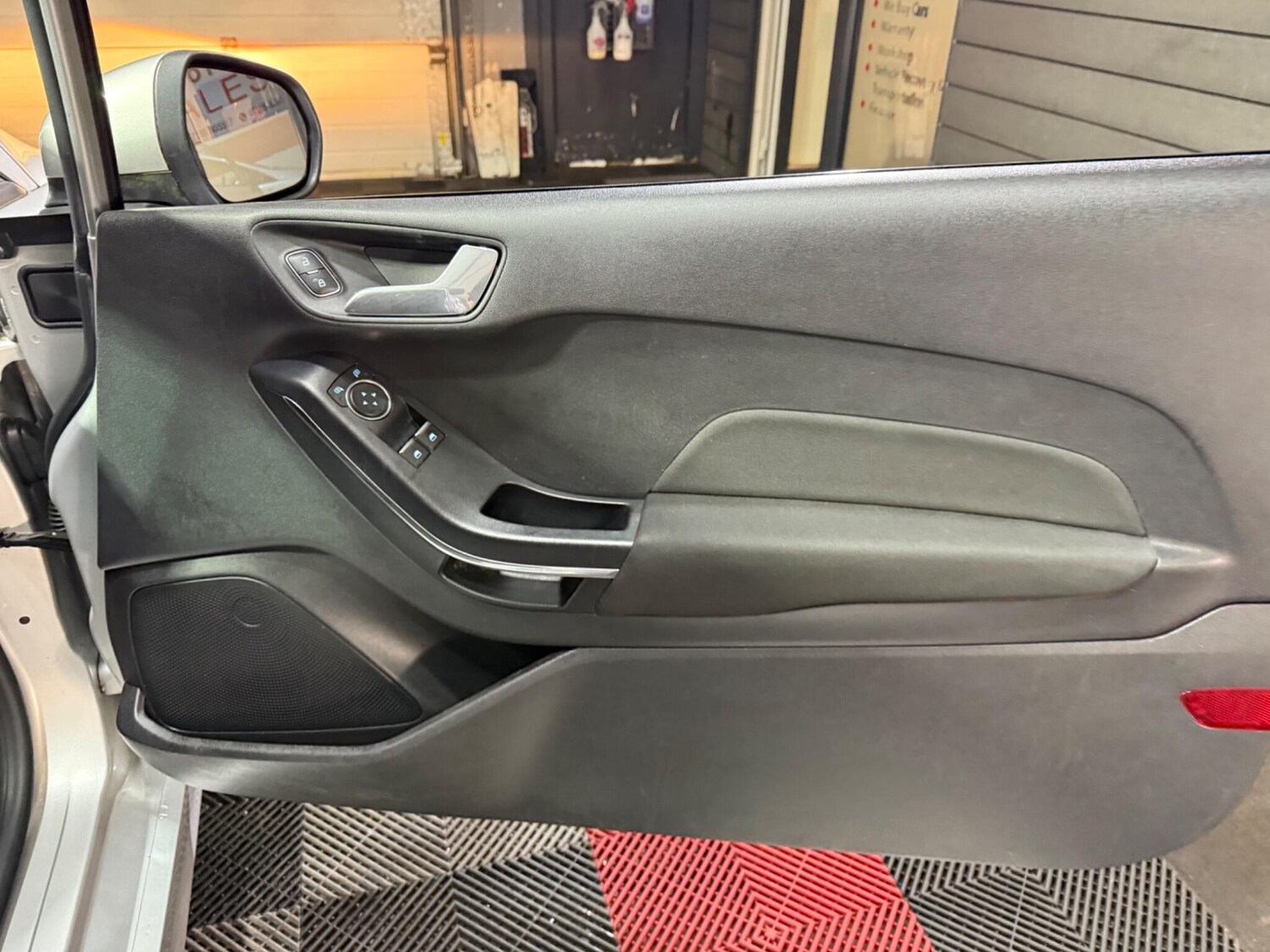 Used Ford Fiesta for sale - 76550947: Photo 26