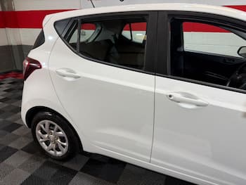 Used Hyundai i10 2018 for sale - 79669230: Photo