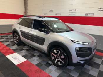 2017 (67) - 1.2 PureTech Flair Euro 6 5dr (Euro 6)