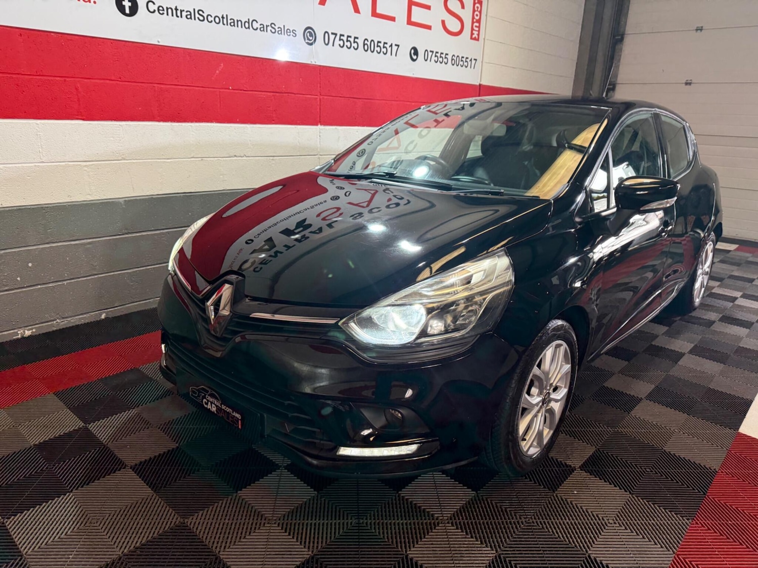 Used Renault Clio for sale - 78147924: Photo 2