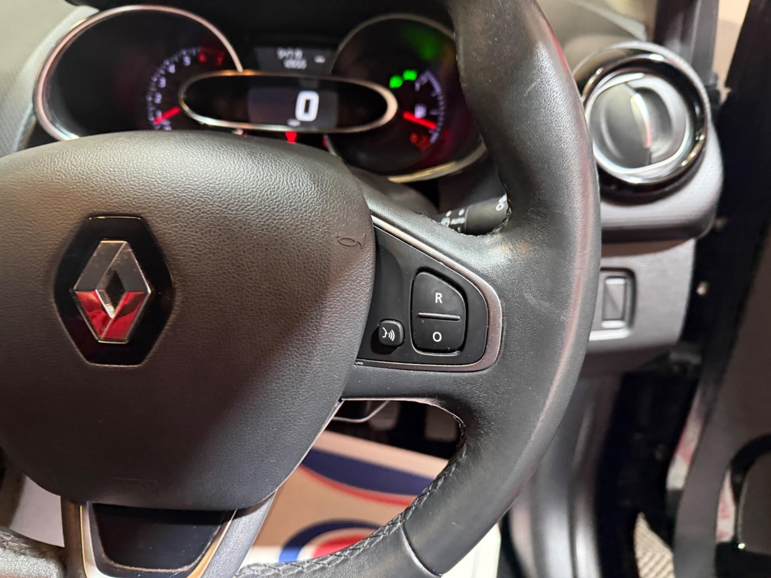 Used Renault Clio for sale - 78147924: Photo 29