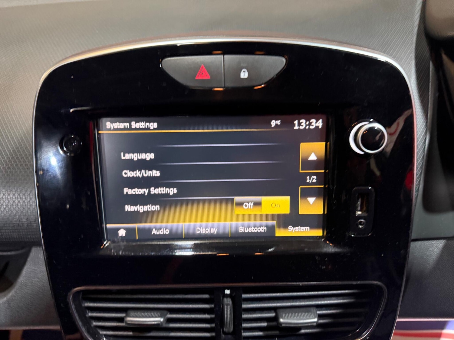 Used Renault Clio for sale - 78147924: Photo 48