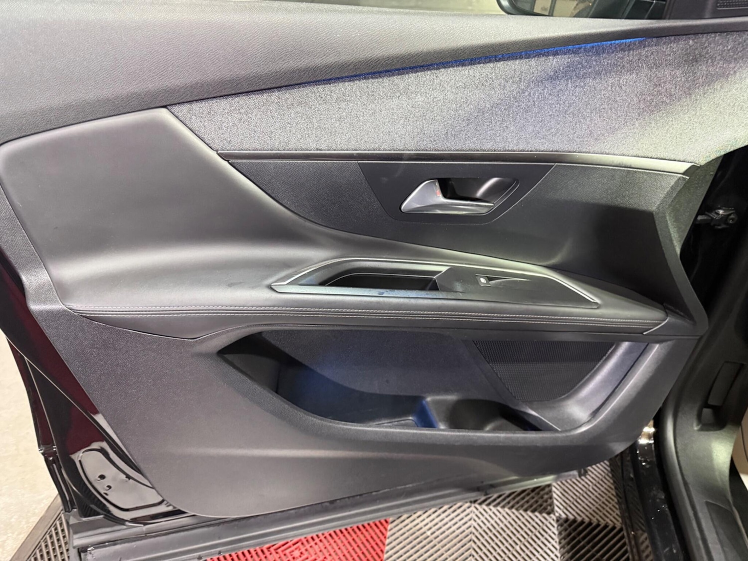 Used Peugeot 3008 2018 for sale - 76259128: Photo 36