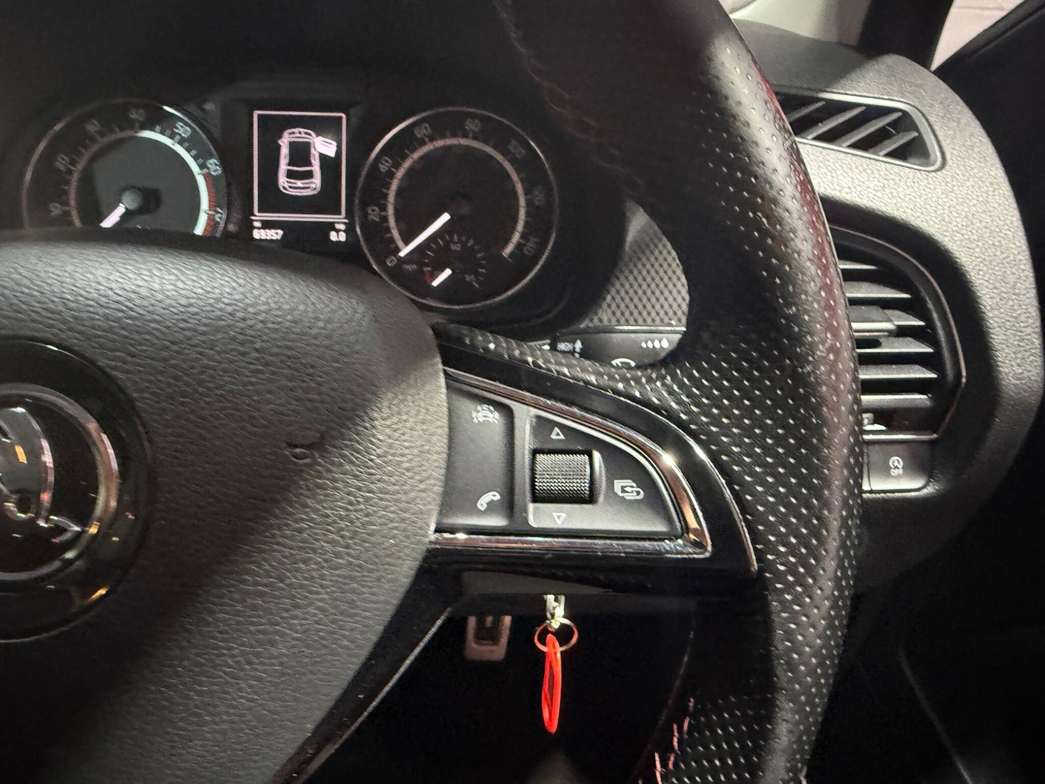 Used Skoda Fabia 2017 for sale - 76572249: Photo 31