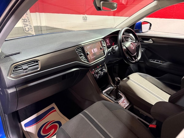 Used Volkswagen T-Roc 2019 for sale - 76215673: Photo 16