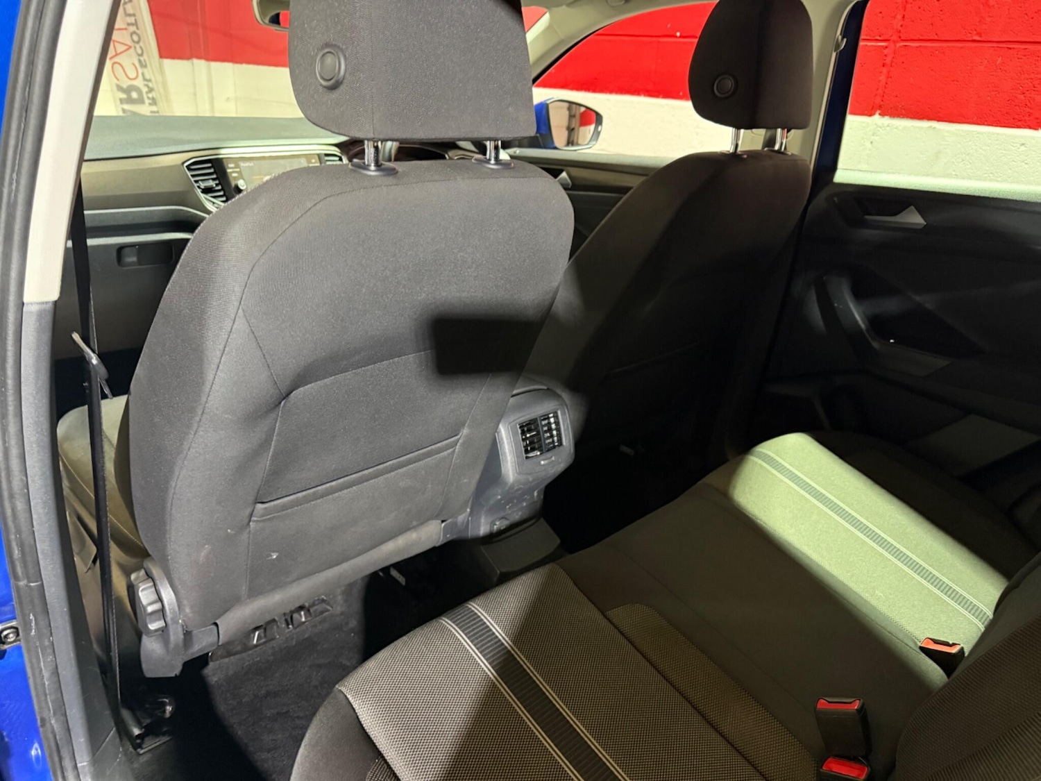 Used Volkswagen T-Roc 2019 for sale - 76215673: Photo 25