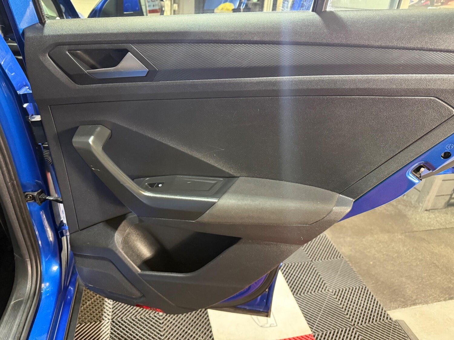 Used Volkswagen T-Roc 2019 for sale - 76215673: Photo 31