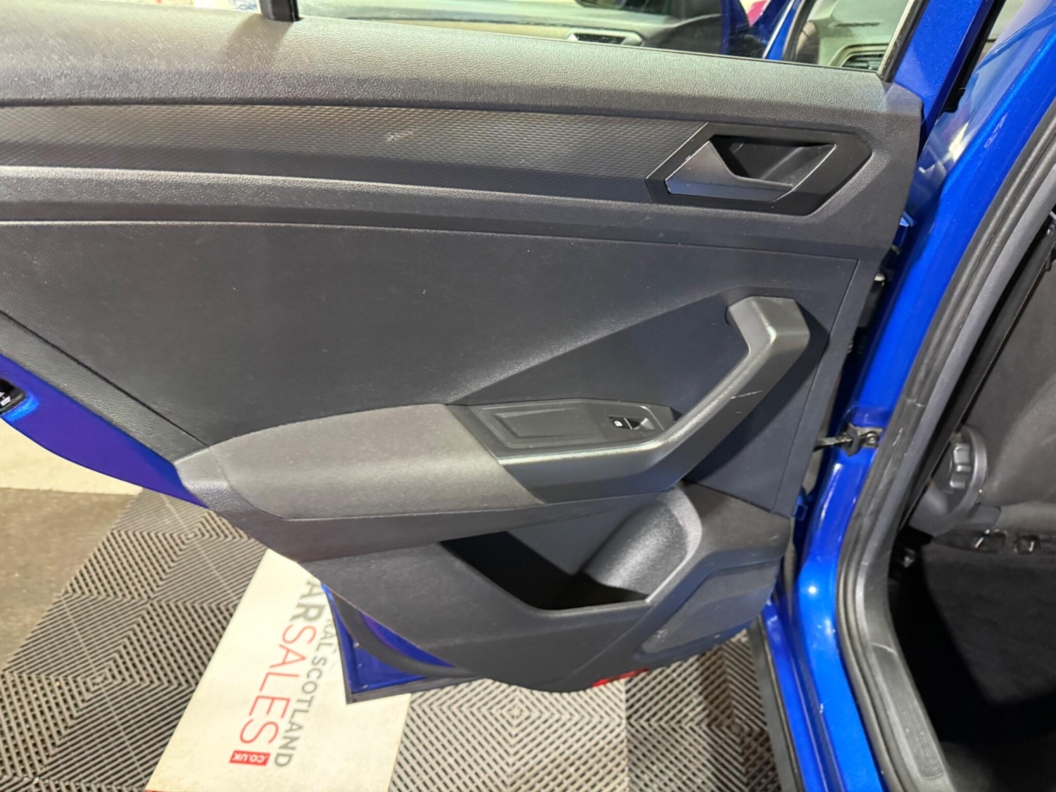 Used Volkswagen T-Roc 2019 for sale - 76215673: Photo 33