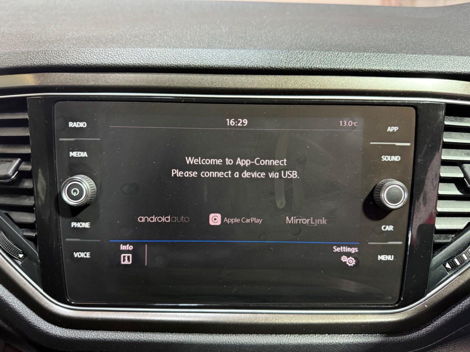 Used Volkswagen T-Roc 2019 for sale - 76215673: Photo 46