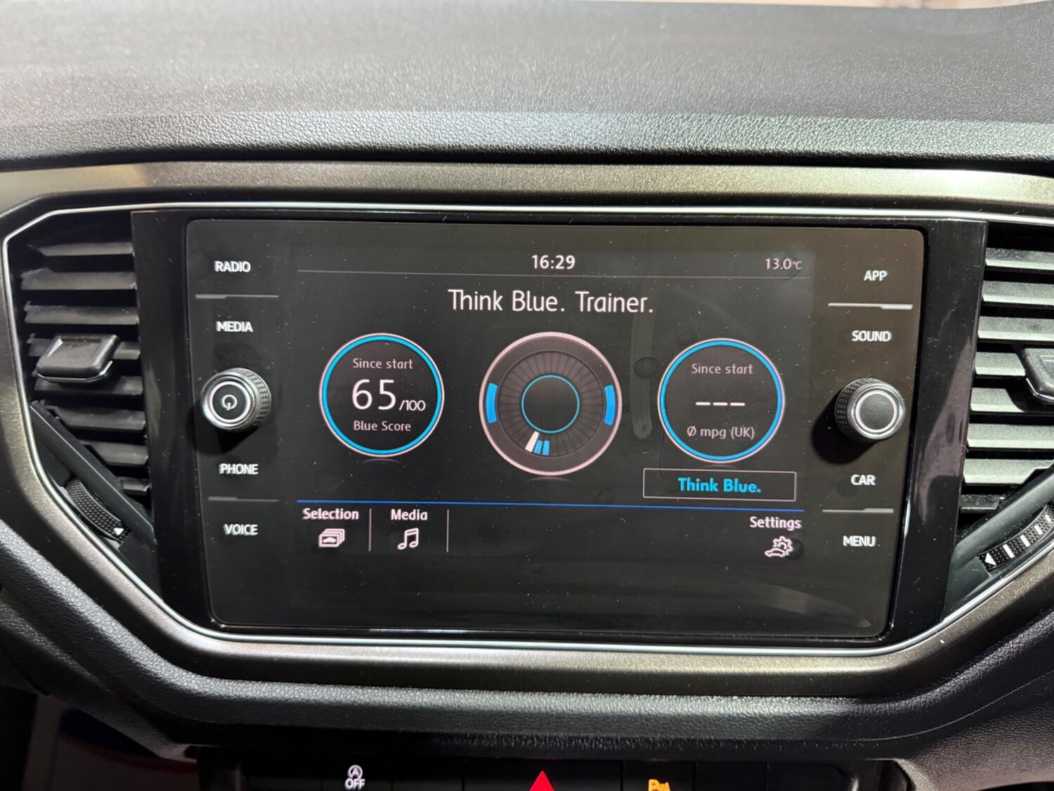 Used Volkswagen T-Roc 2019 for sale - 76215673: Photo 50