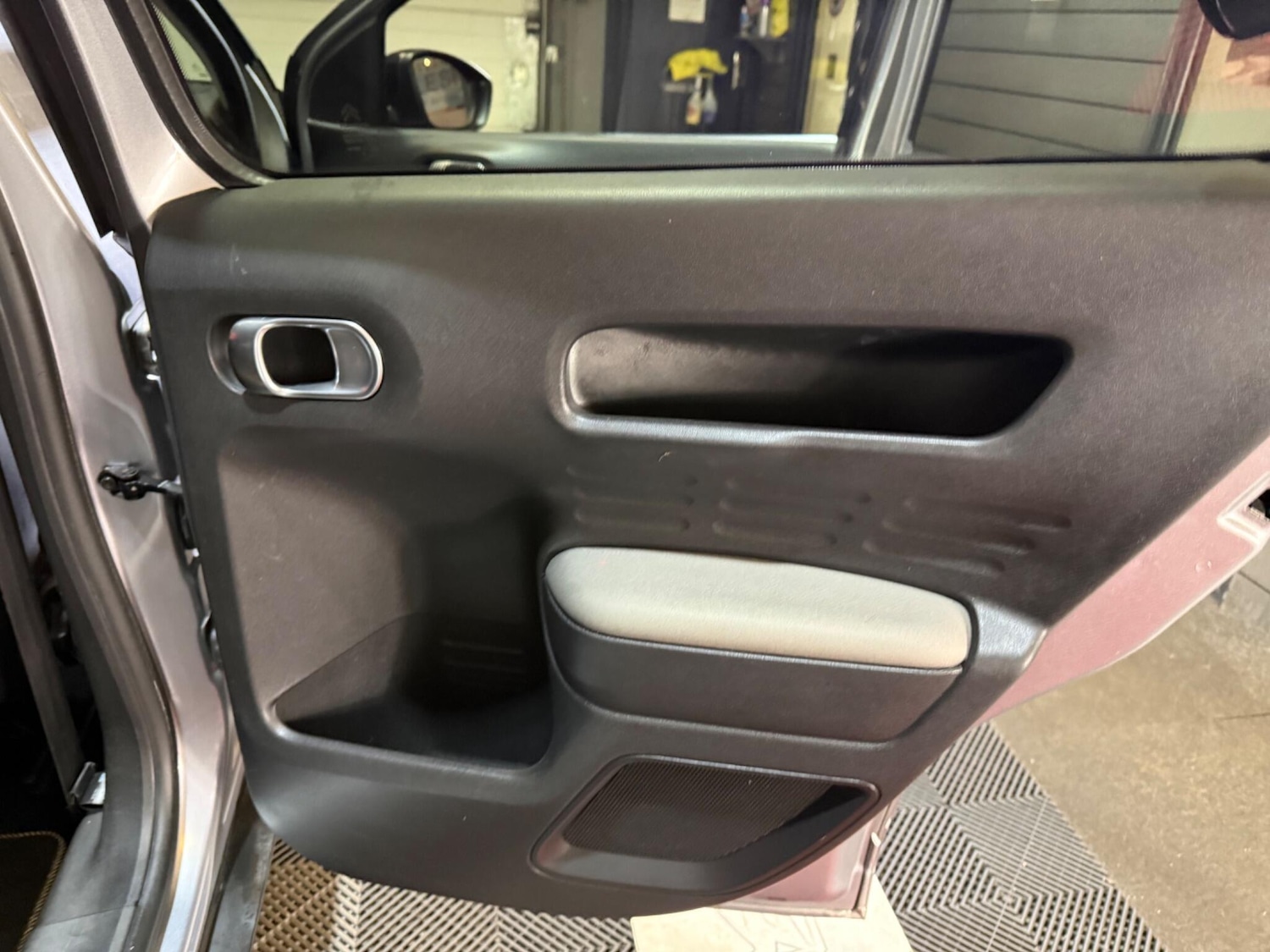 Used Citroen C4 Cactus for sale - 77266649: Photo 33