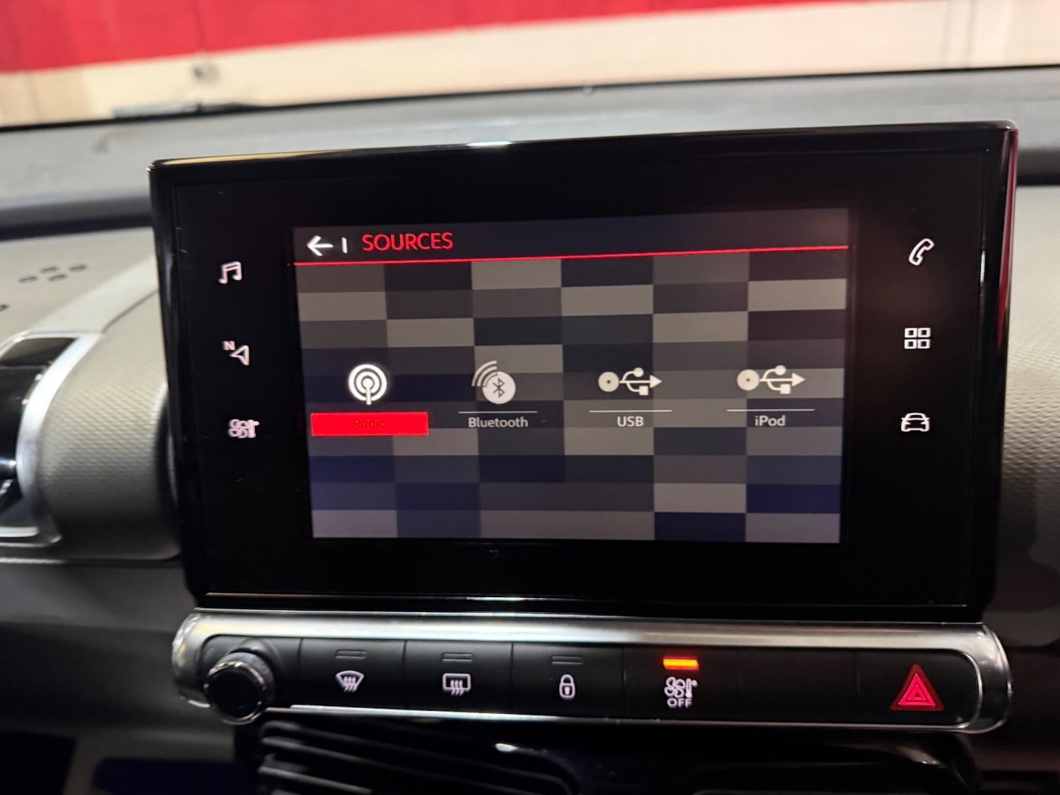 Used Citroen C4 Cactus for sale - 77266649: Photo 42