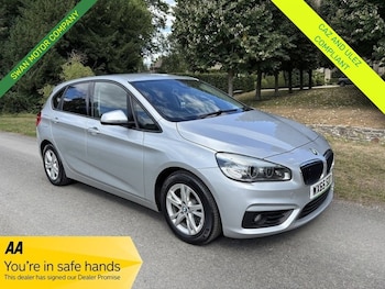 2025 - 218i SE 5dr Step Auto