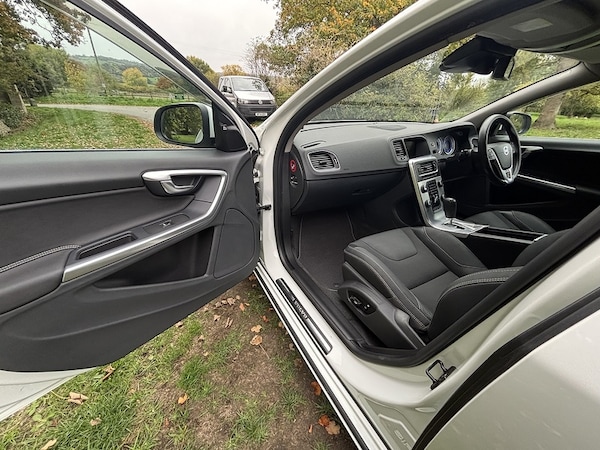 Used Volvo V60 2025 for sale - 76274470: Photo 21